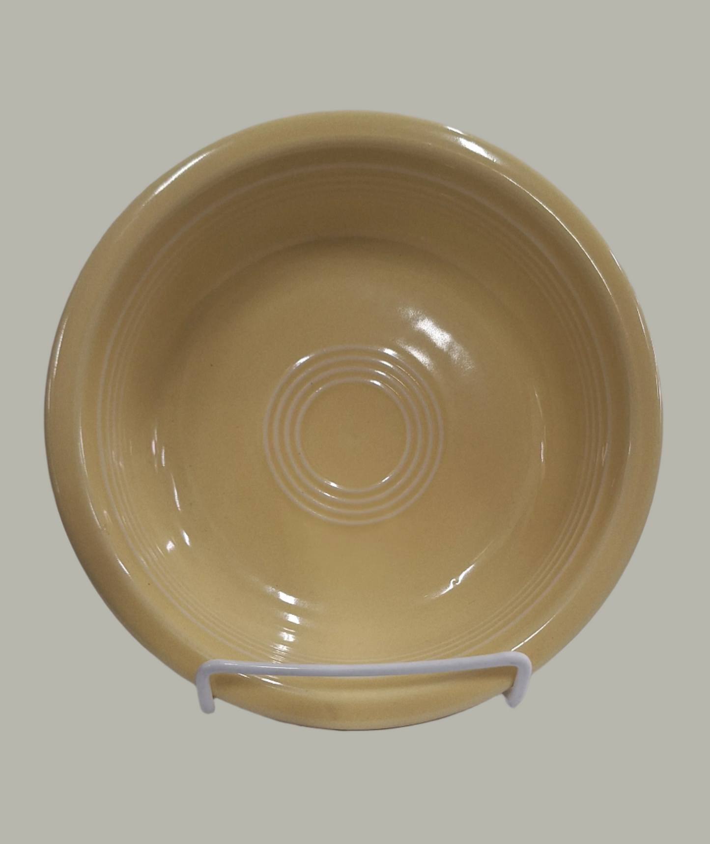 Fiesta Apricot Classic Rim 6 7/8 inch Medium bowl Height 1 7/8 inch holds 19 oz