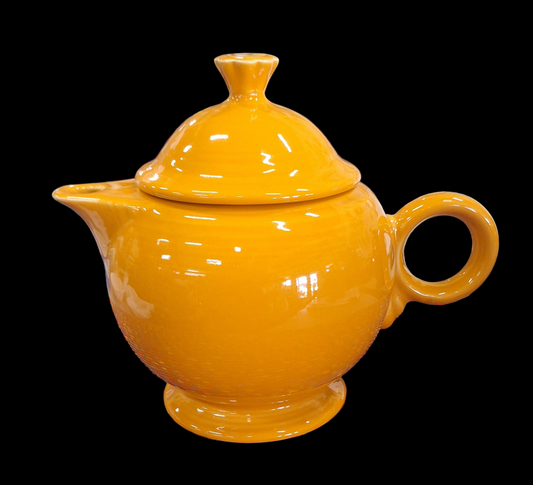 Fiesta Butterscotch Large Covered Teapot Holds 44 oz