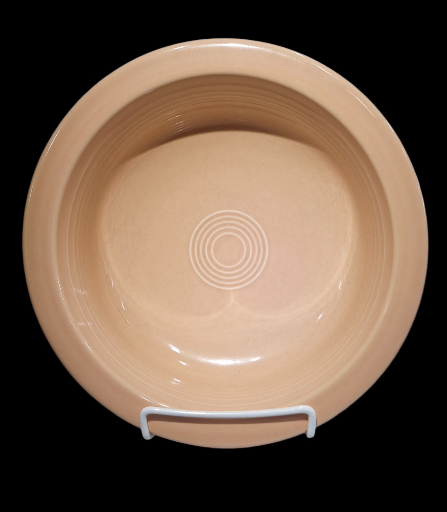 Fiesta Apricot Large 1 qt Veggie bowl 8 1/4 inch holds 40 oz