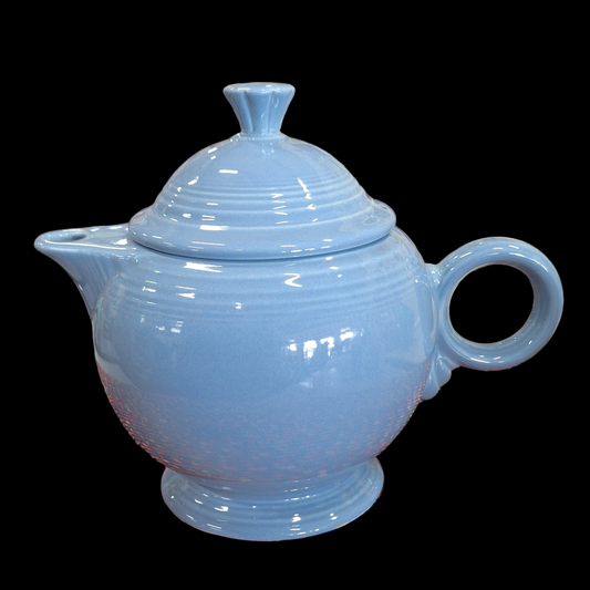 Fiesta Periwinkle Large Covered Teapot Holds 44 oz